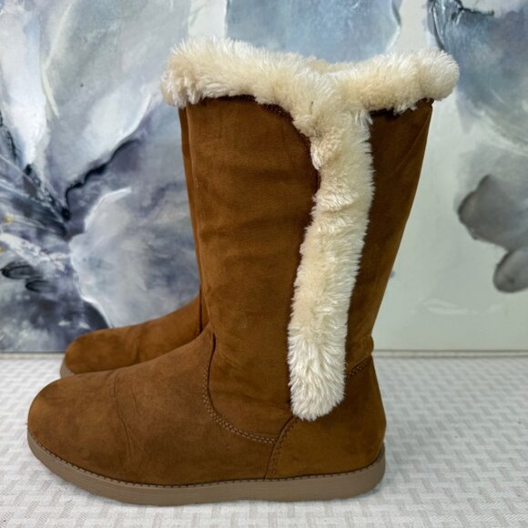 Cat & Jack Brown Suede Winter Boots womens Size 5 - Picture 1 of 9